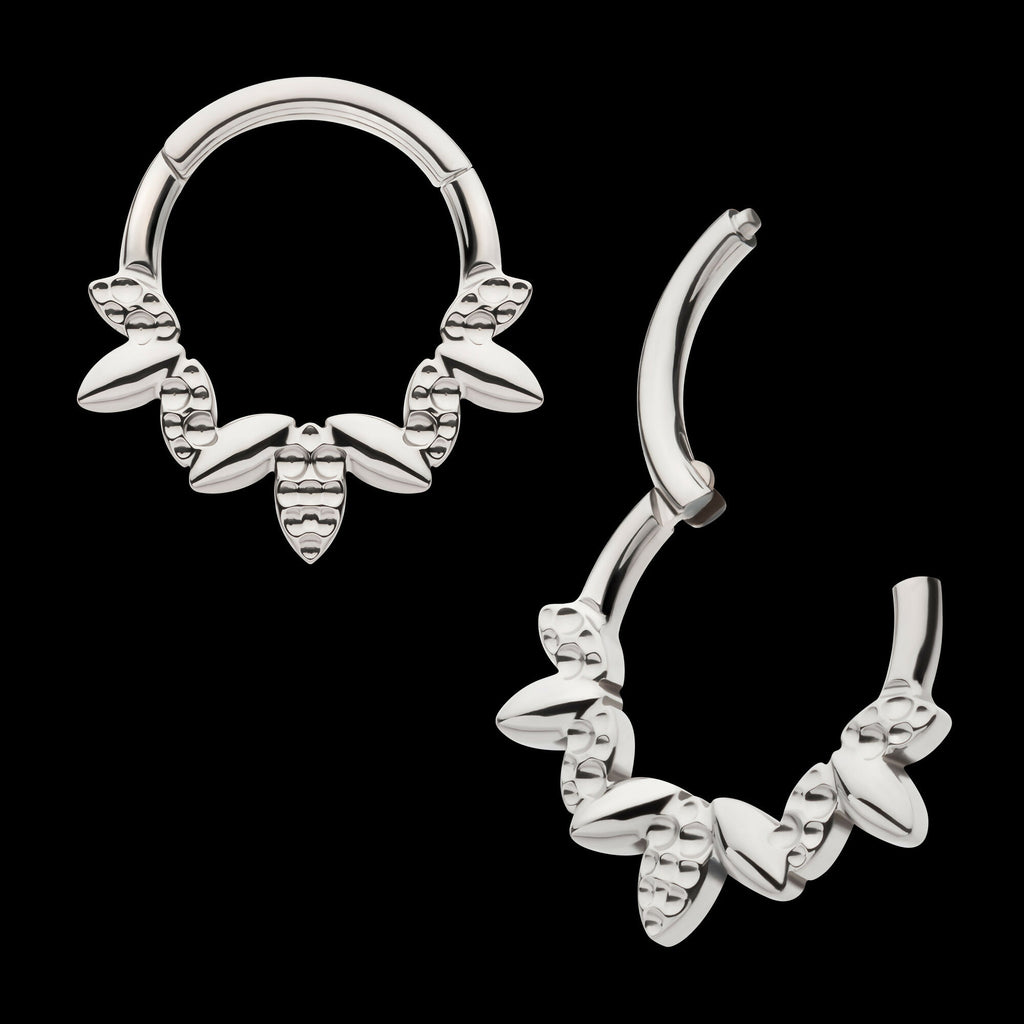 Clustered Hammered & Shiny 3-Petal Flower Front Facing Hinged Segment Clicker Hoop Earring / Nosering – Titanium