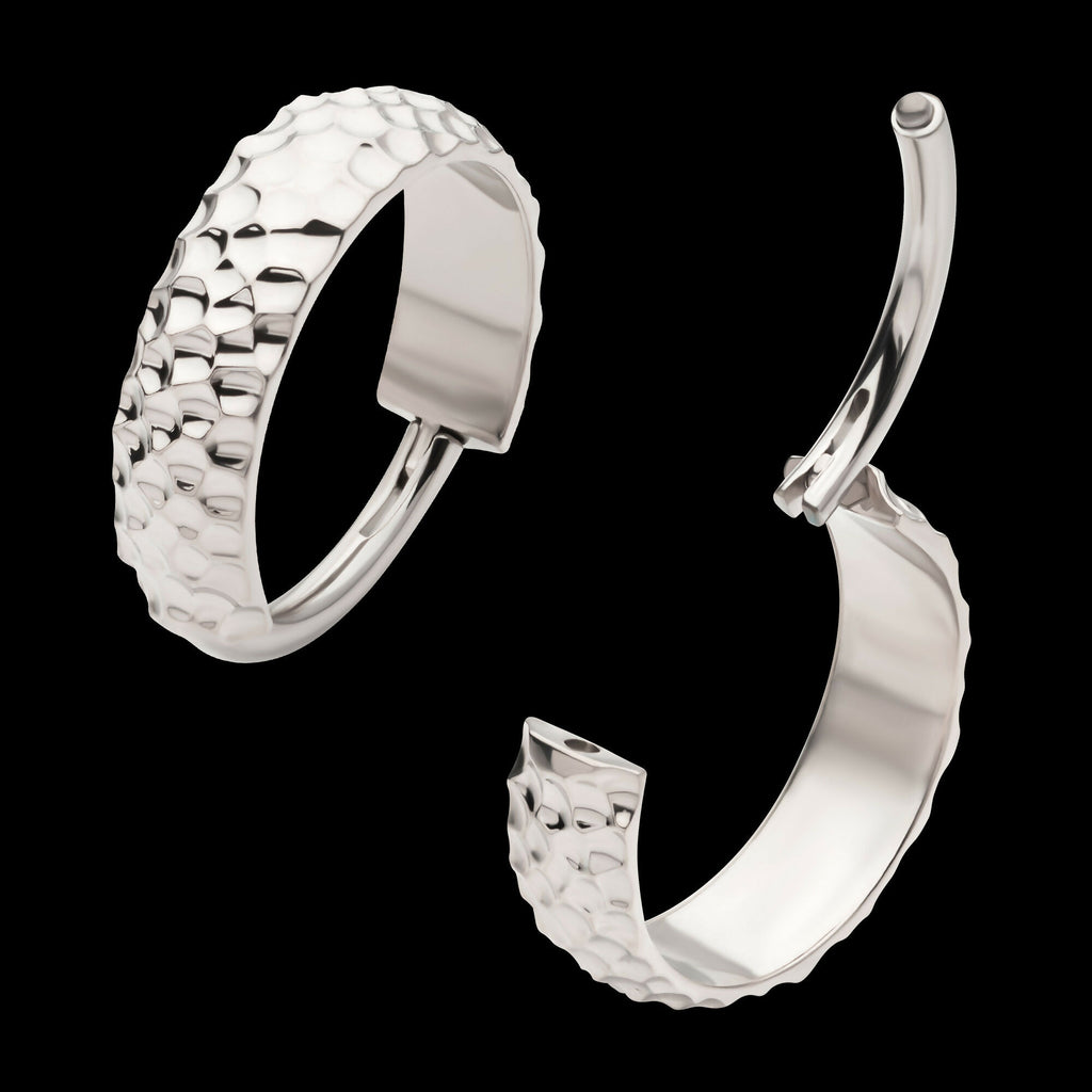 Hammered Pattern Side Facing Hinged Segment Clicker Hoop Earring / Nosering – Titanium