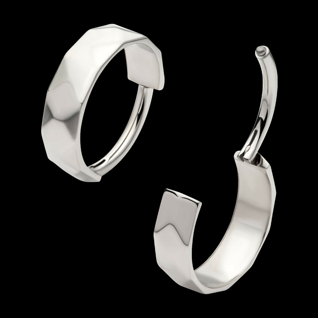 Diamond Cut Pattern Side Facing Hinged Segment Clicker Hoop Earring / Nosering – Titanium