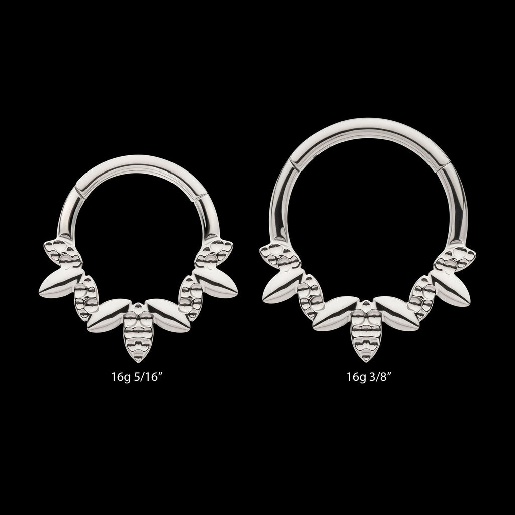 Clustered Hammered & Shiny 3-Petal Flower Front Facing Hinged Segment Clicker Hoop Earring / Nosering – Titanium