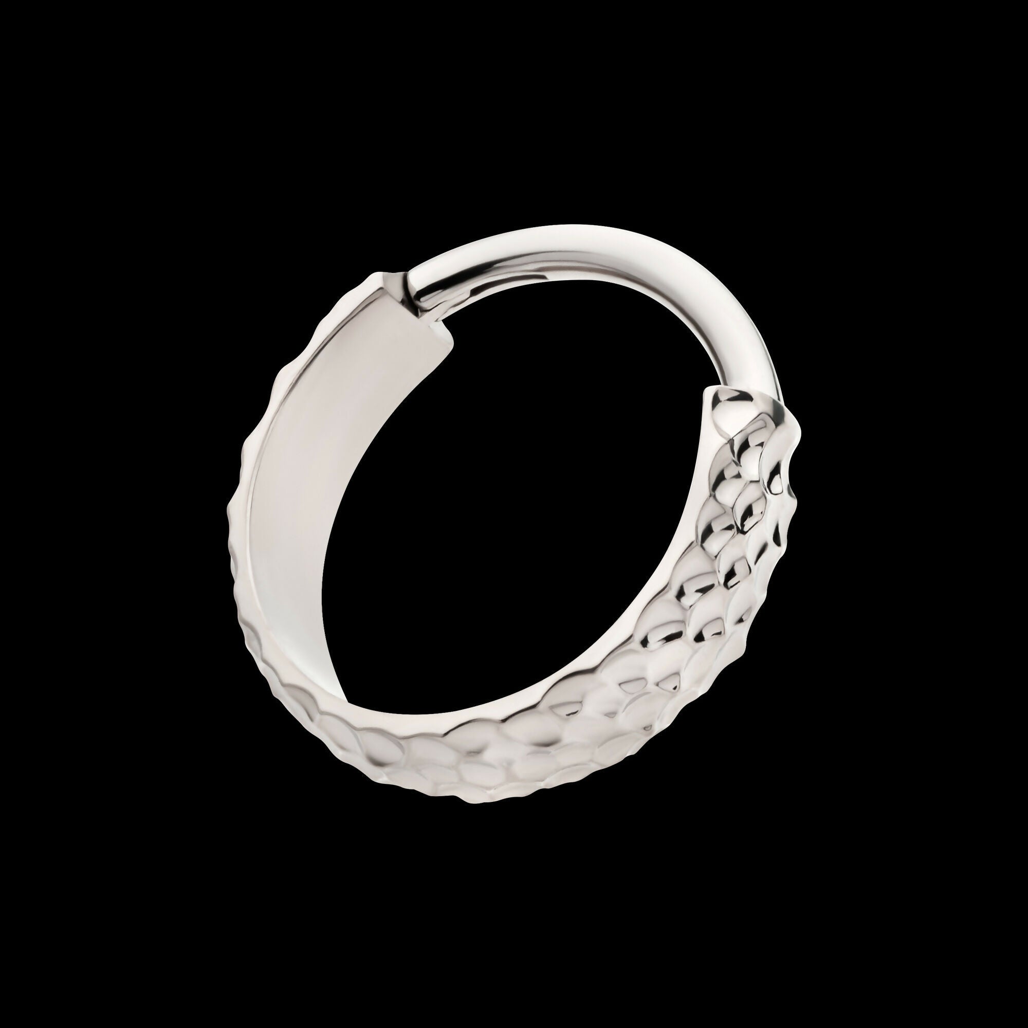 Hammered Pattern Side Facing Hinged Segment Clicker Hoop Earring / Nosering – Titanium
