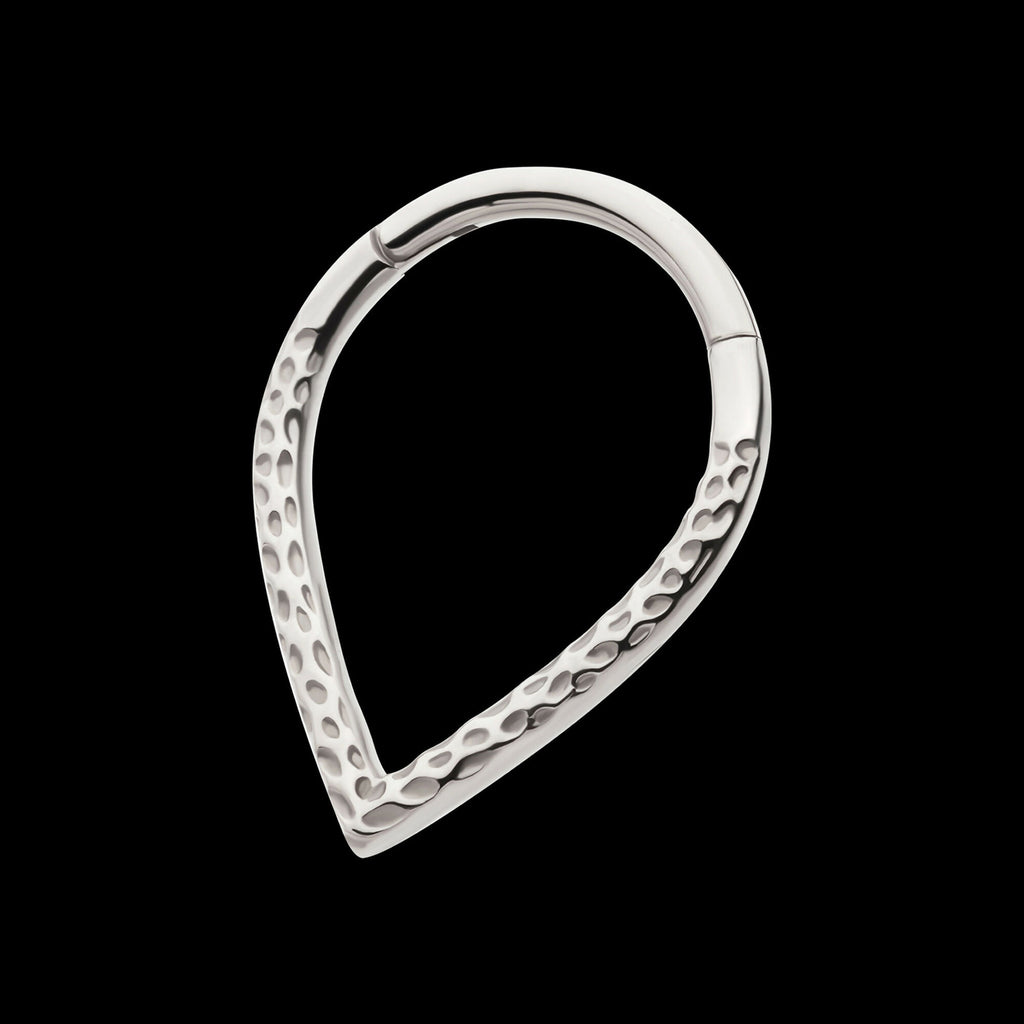 Hammered V-Shape Front Facing Hinged Segment Clicker Hoop Earring / Nosering – Titanium