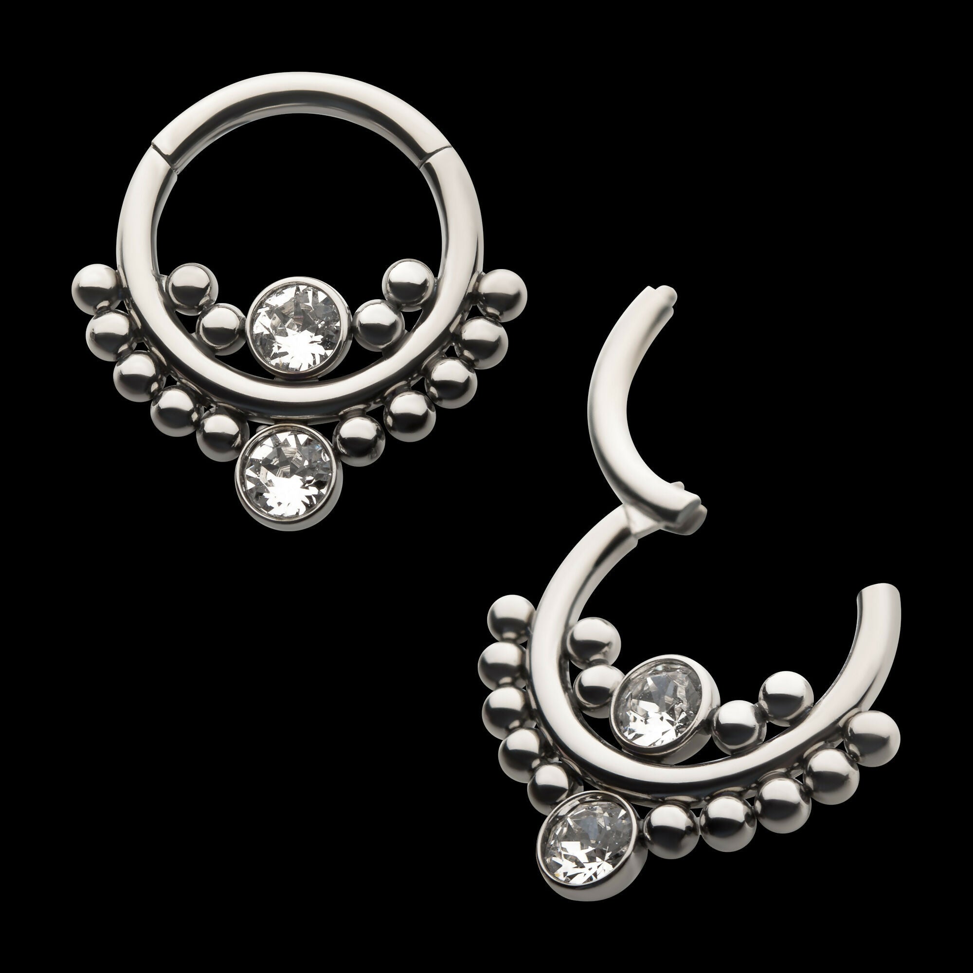 Bezel Set Swarovski Crystal Cluster Beads Front Facing Hinged Segment Clicker Hoop Earring / Nosering – Titanium