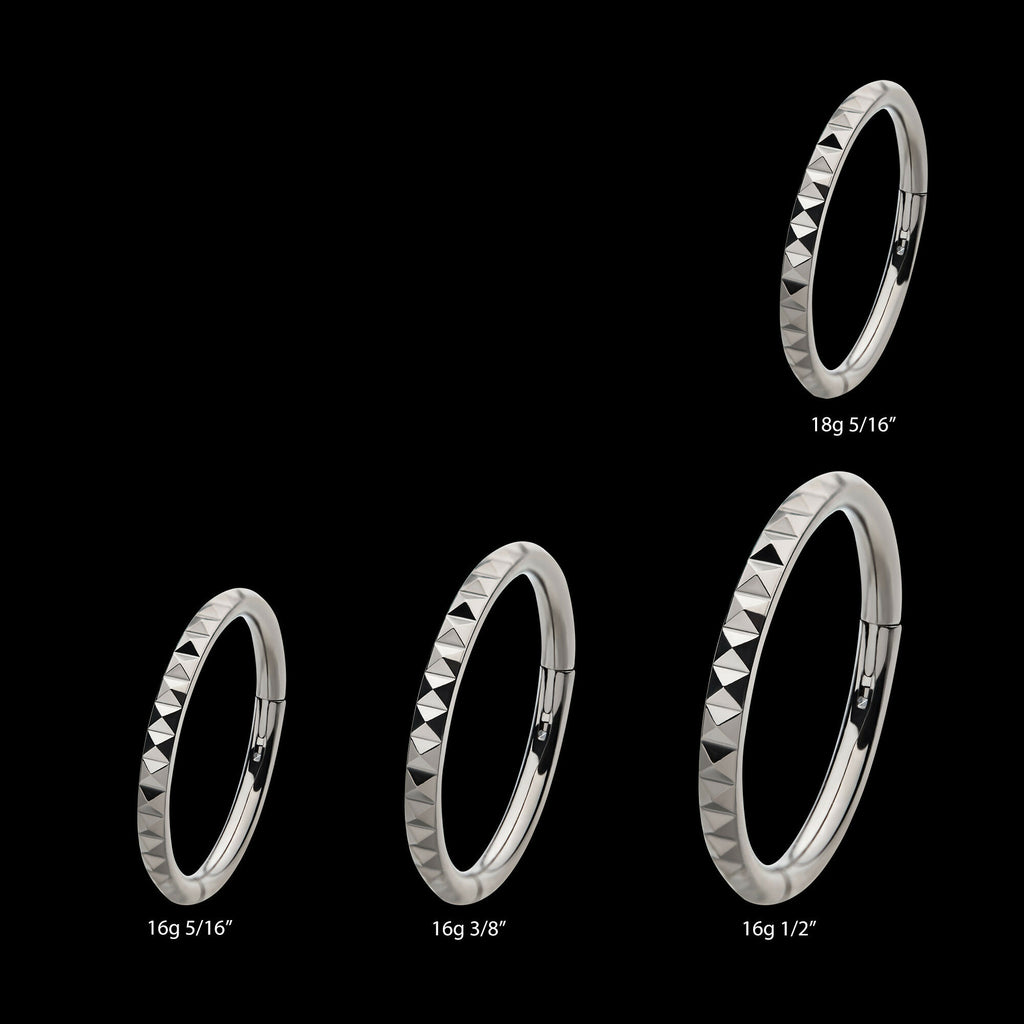 Pyramid Design Side Facing Hinged Segment Clicker Hoop Earring / Nosering – Titanium