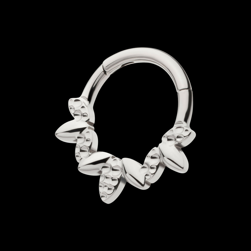 Clustered Hammered & Shiny 3-Petal Flower Front Facing Hinged Segment Clicker Hoop Earring / Nosering – Titanium