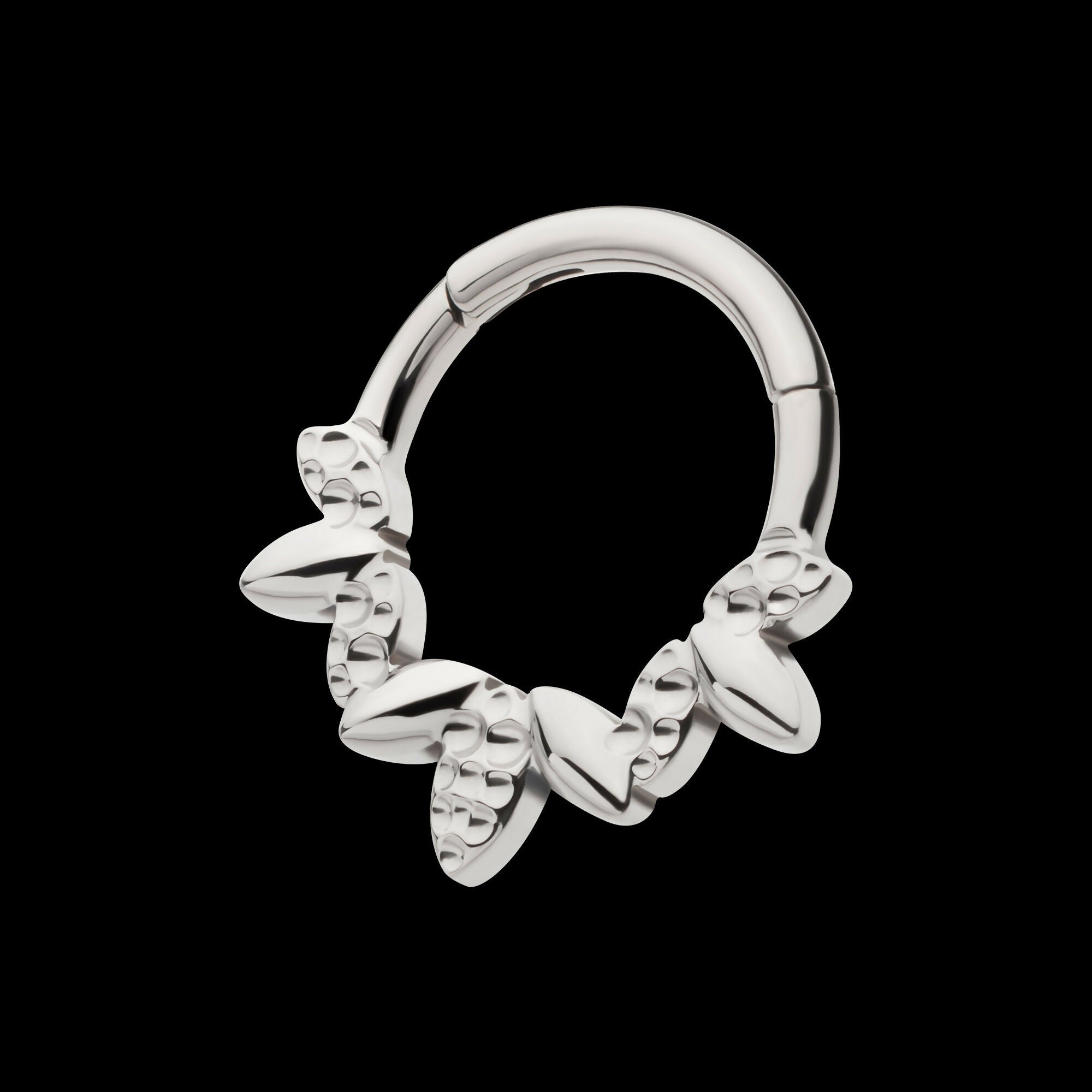 Clustered Hammered & Shiny 3-Petal Flower Front Facing Hinged Segment Clicker Hoop Earring / Nosering – Titanium