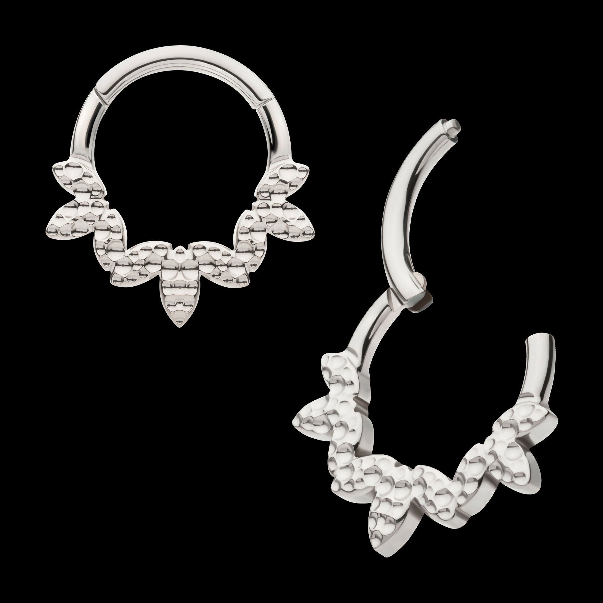 Clustered Hammered 3-Petal Flower Front Facing Hinged Segment Clicker Hoop Earring / Nosering – Titanium