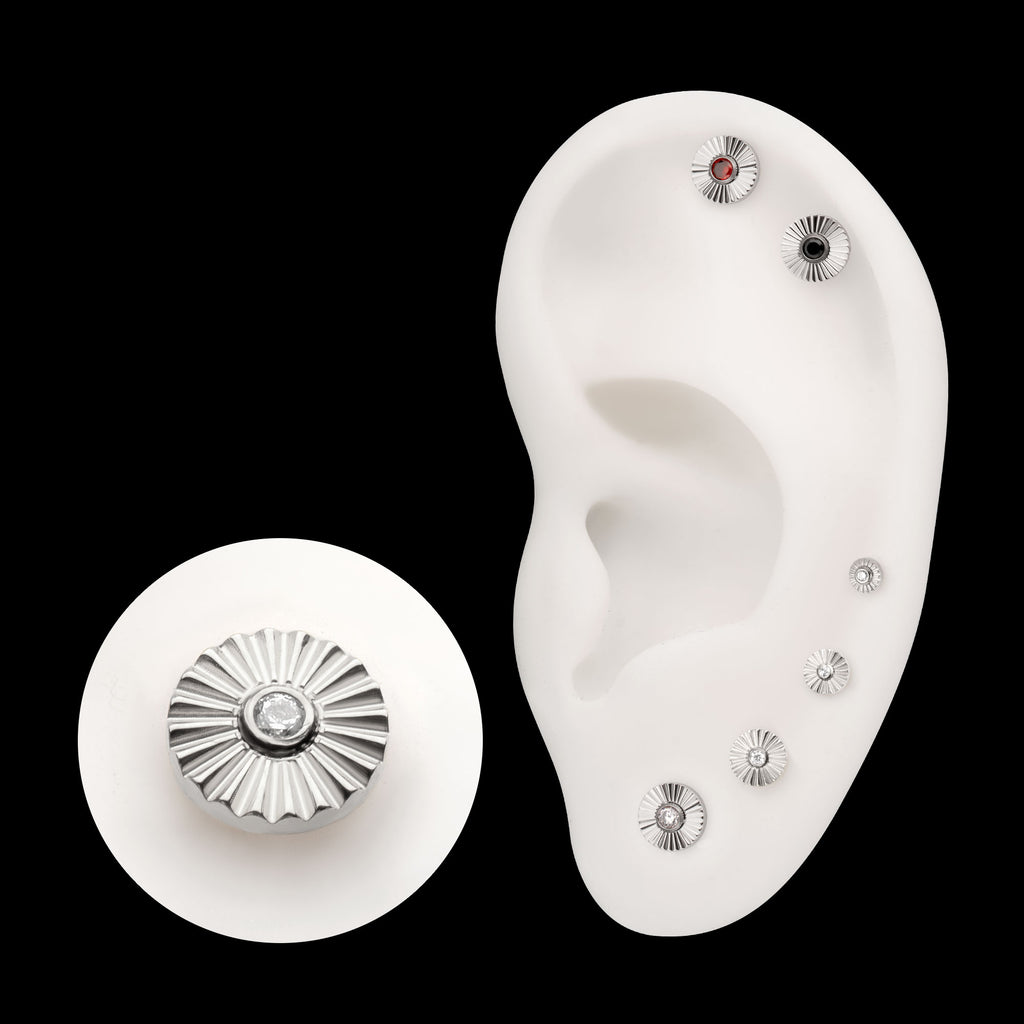 Radiant Corrugated Round with Bezel Gem Flatback Stud Earring / Nosering - Gem in Titanium