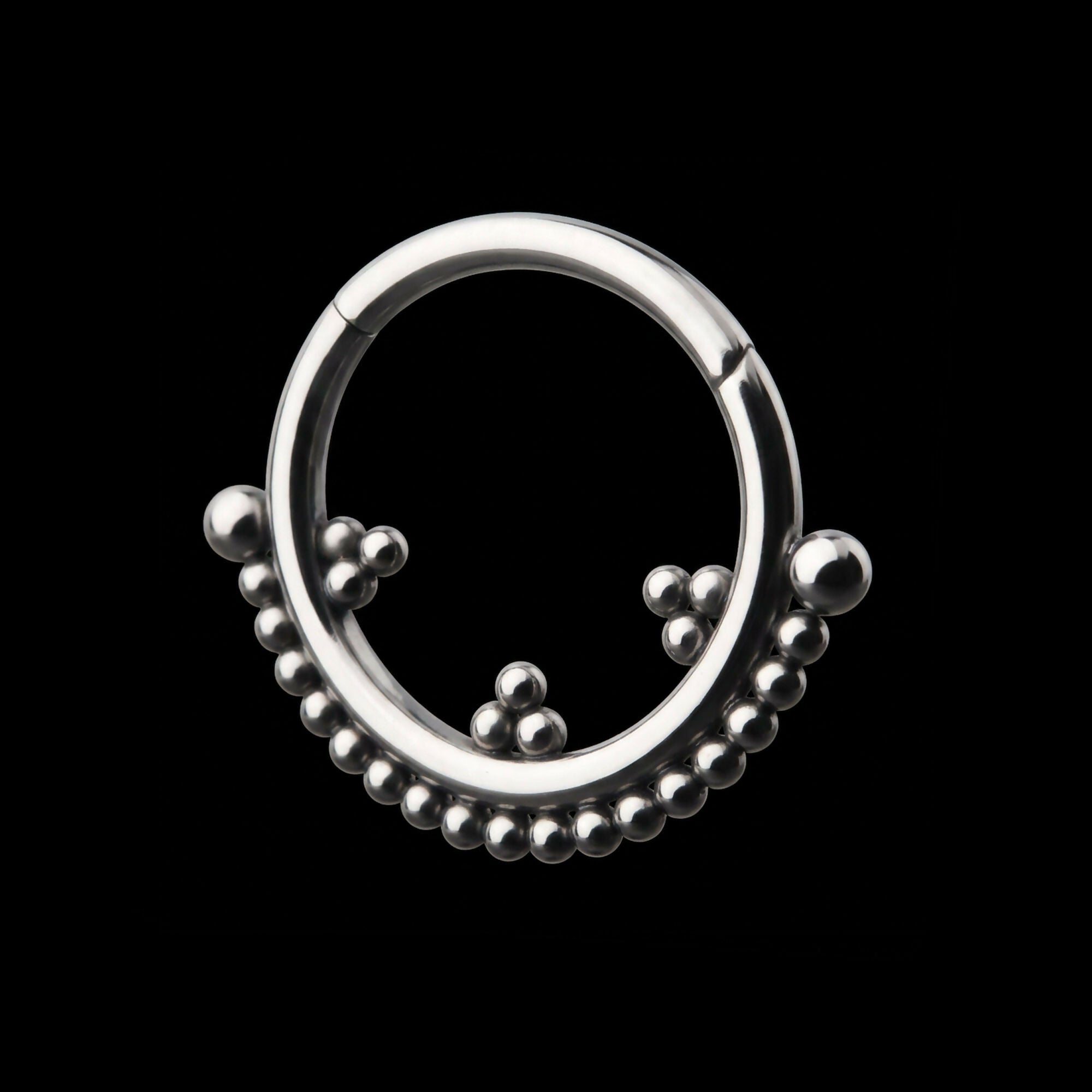 Trio Beaded Cluster Front Facing Hinged Segment Clicker Hoop Earring / Nosering – Titanium